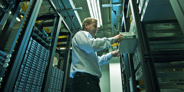 Altruent specialist optimizing a high-density data center