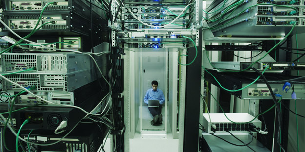 Altruent engineer managing a live data center environment